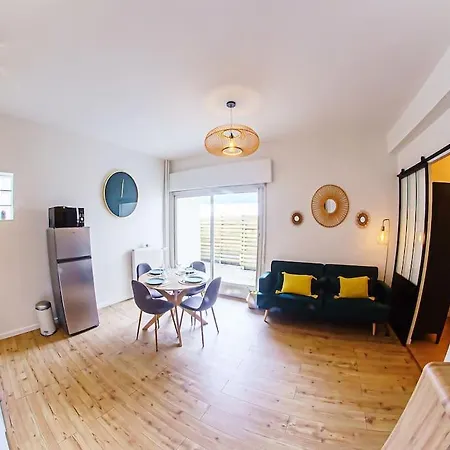100m Tram C : 3 Personnes-parking-terrasse-fibre شقة غرونوبل
